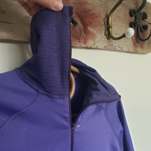 Patagonia R1 Quarter Zip in Purple Womens Size Medium - Picture 4 of 6